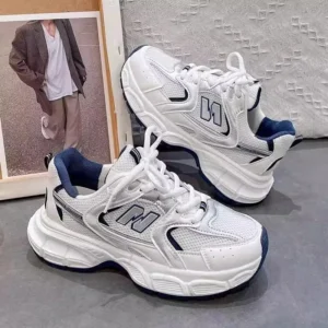 Brand Women Shoes New Women's Sports Shoes Outdoor Lightweight Mesh Breathable Sneakers Women Thick Sole Tennis Vulcanized Shoes