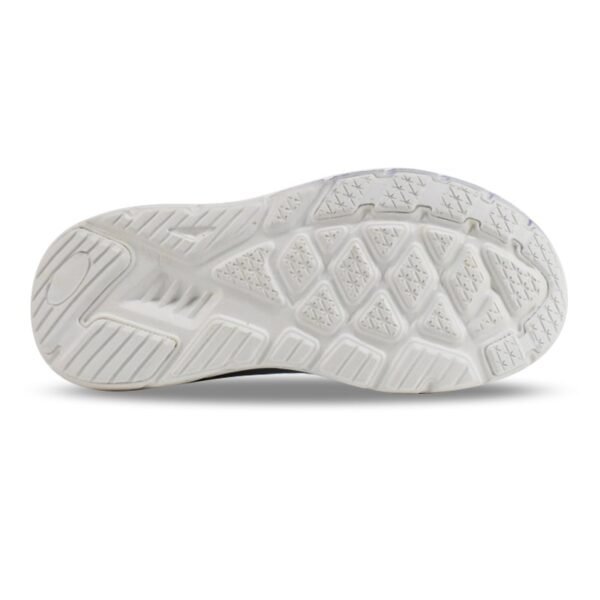 Breathable Fly Knit Sports Shoes Fashionable Anti-Skid Sneakers CLSA33 - Image 3