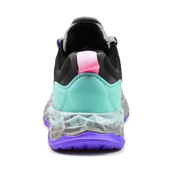 Breathable Fly Knit Sports Shoes Fashionable Anti-Skid Sneakers CLSA33